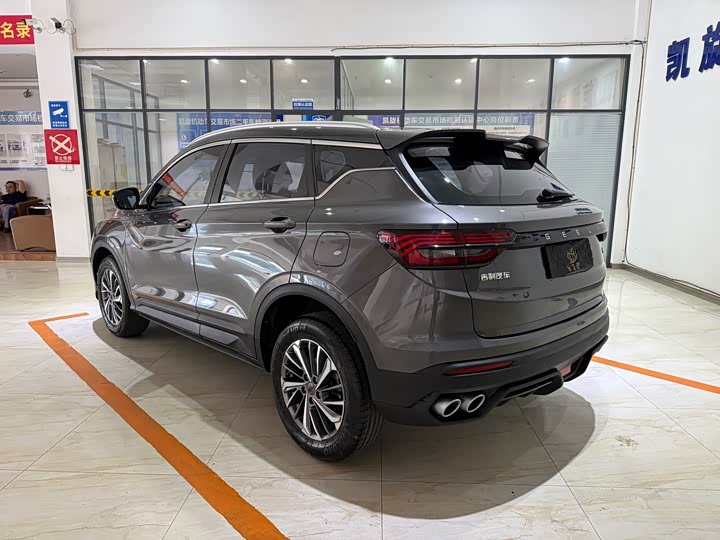 Geely Coolray, 2022 — фото 6 из 9