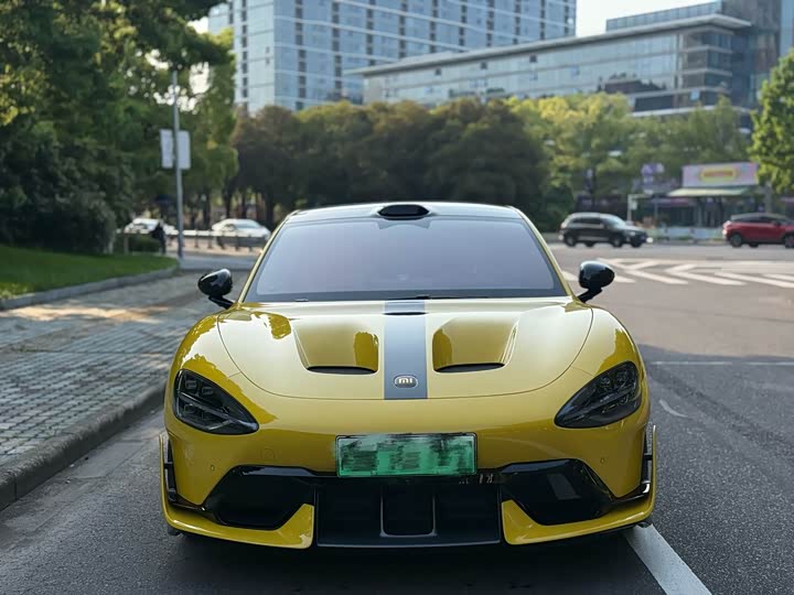 Xiaomi SU7 Ultra, 2025 — фото 2 из 9