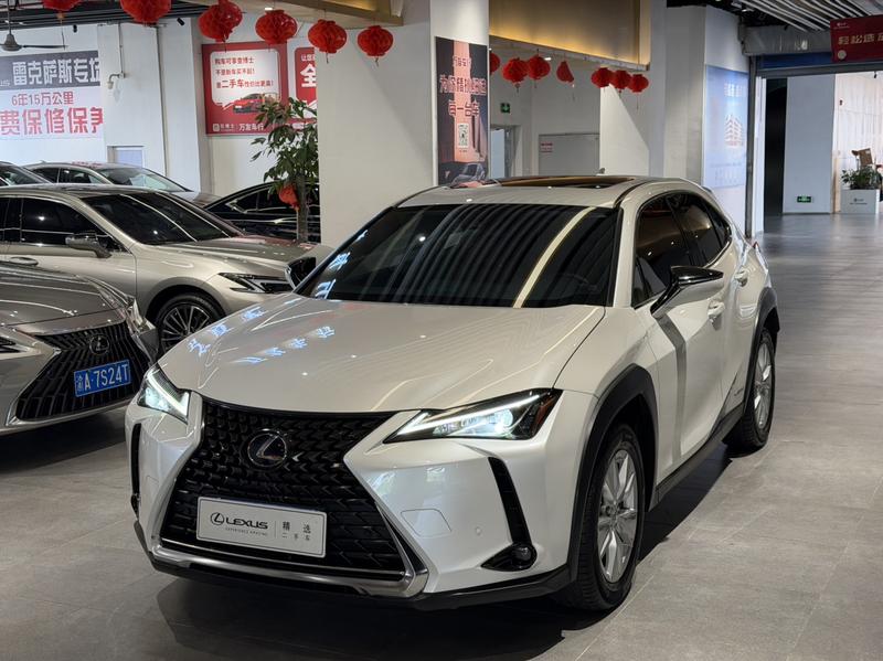 Lexus UX, 2021 — купить в Тамбове под ключ