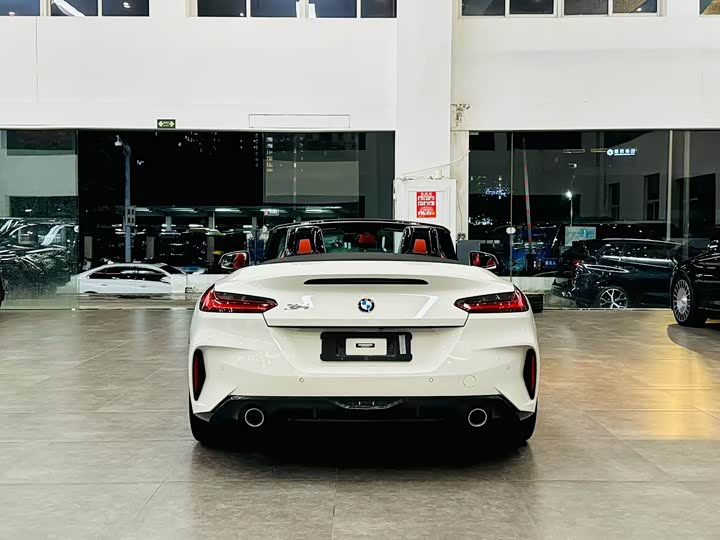 BMW Z4, 2023 — фото 5 из 9