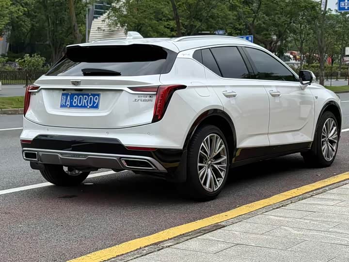 Cadillac GT4, 2023 — фото 5 из 9