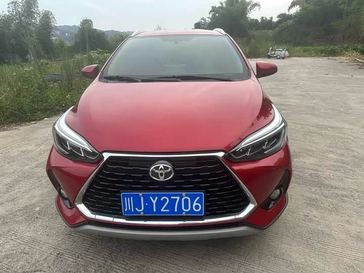 Toyota Yaris L Hatchback, 2022 — фото 2 из 9