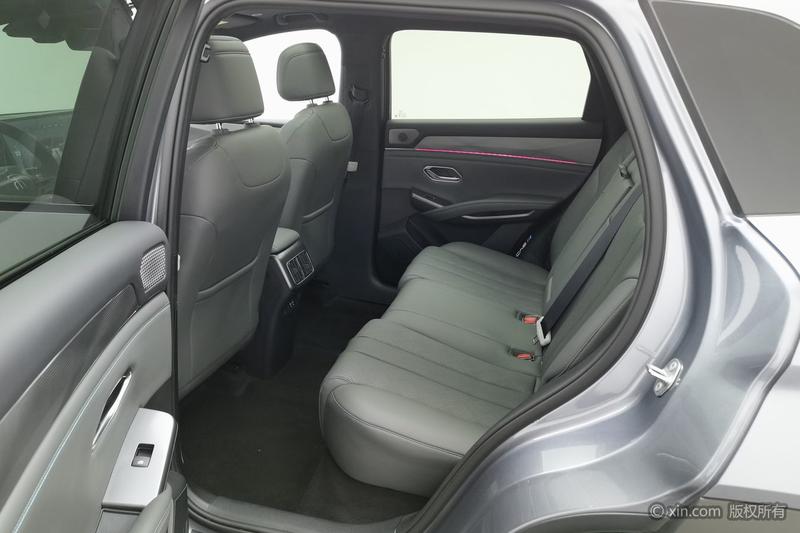 BYD Song L DM-i Hybrid, 2026 — фото 12 из 12