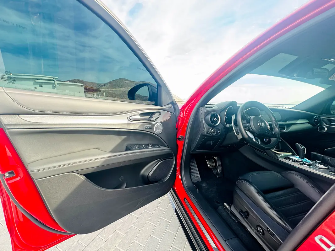 Alfa Romeo Stelvio, 2024 — фото 6 из 10