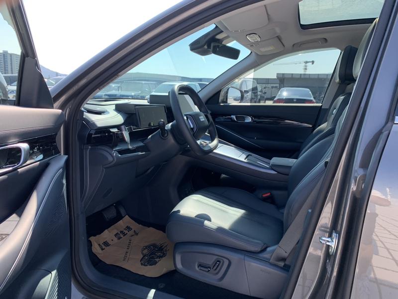 Geely Galaxy E5, 2025 — фото 8 из 10