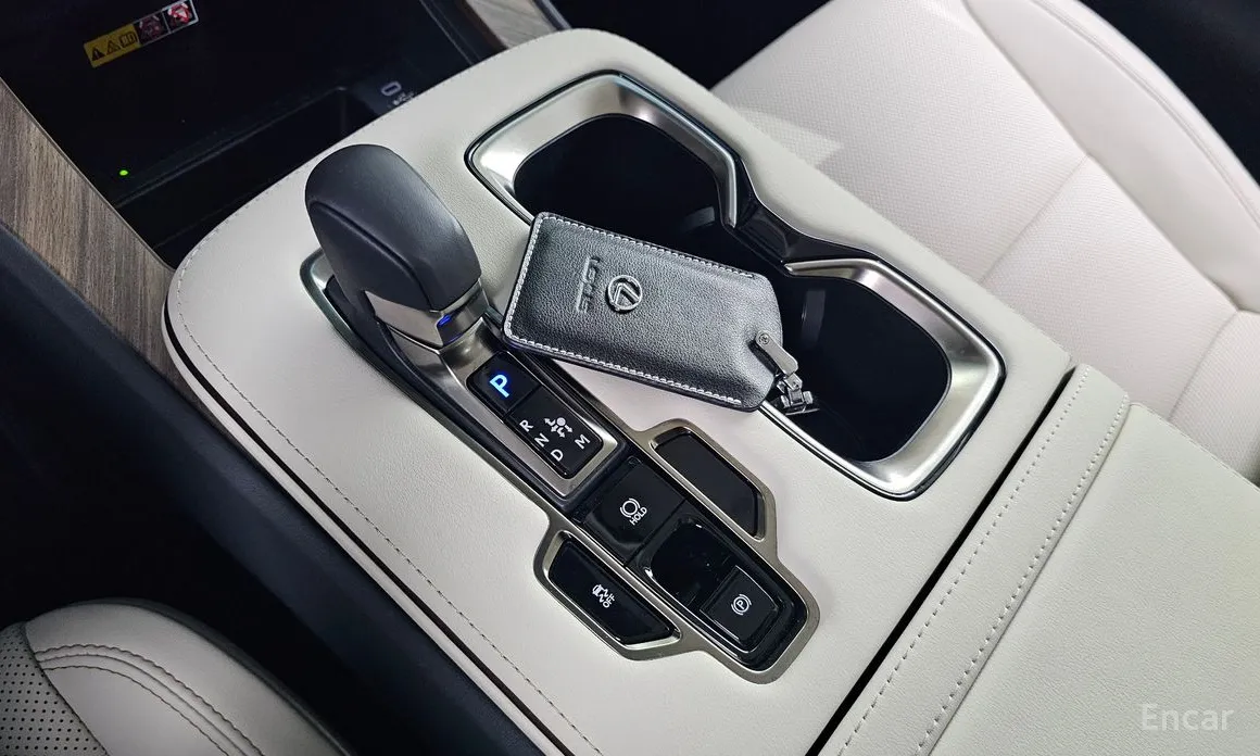 Lexus LM, 2024 — фото 9 из 12