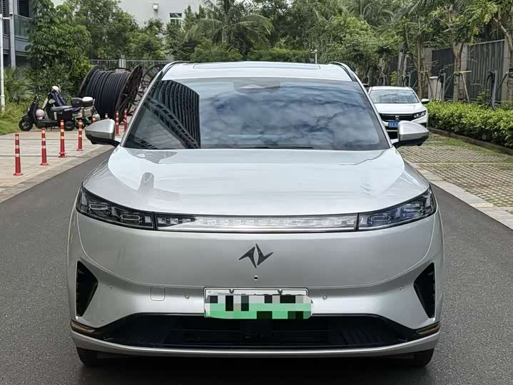 Dongfeng Yipai eπ 008, 2024 — фото 2 из 9
