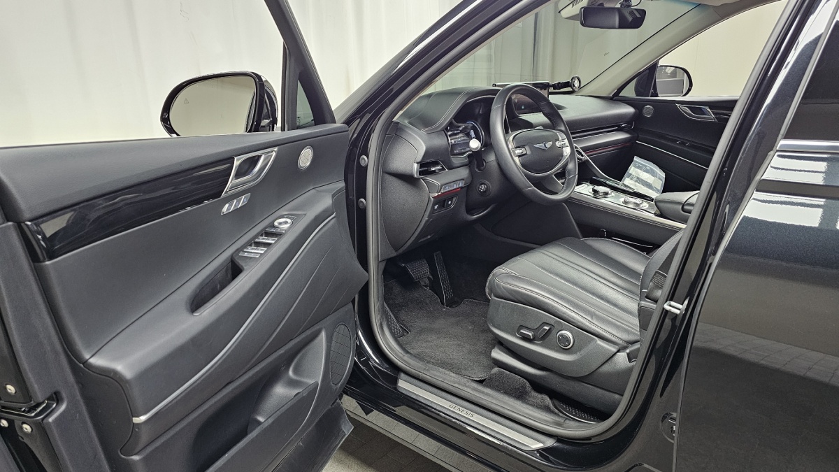 Genesis GV80, 2023 — фото 10 из 12