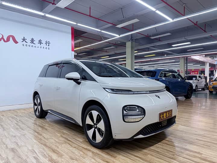 Baojun Yunduo, 2023 — фото 3 из 9