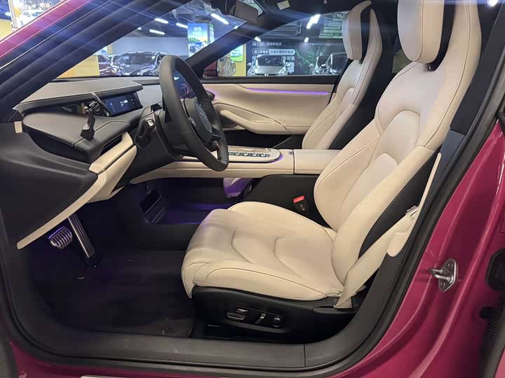 Xiaomi SU7, 2024 — фото 8 из 9