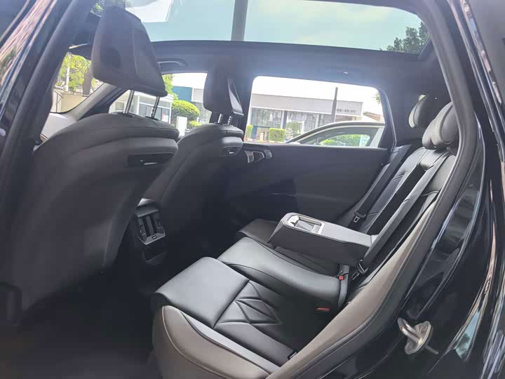 BMW X3, 2025 — фото 8 из 9
