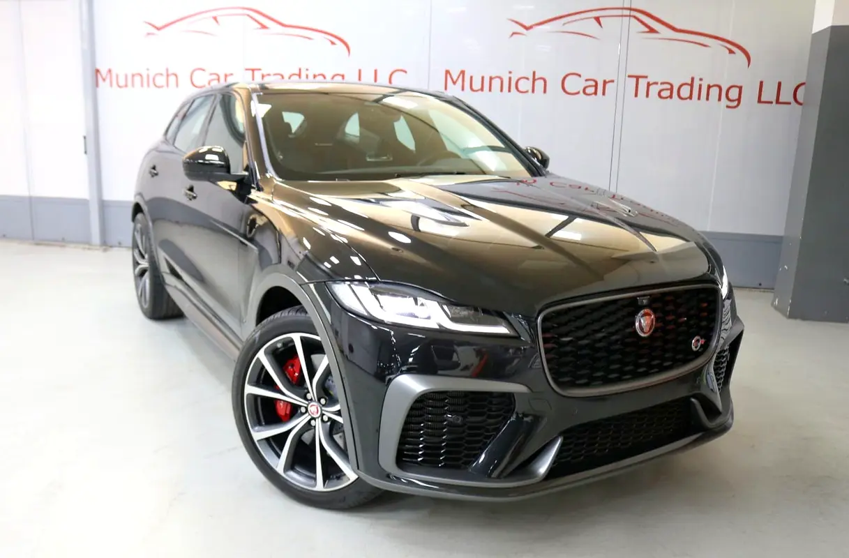 Jaguar F-Pace, 2023 — фото 2 из 10