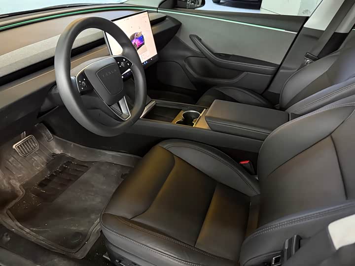 Tesla Model 3, 2023 — фото 6 из 9