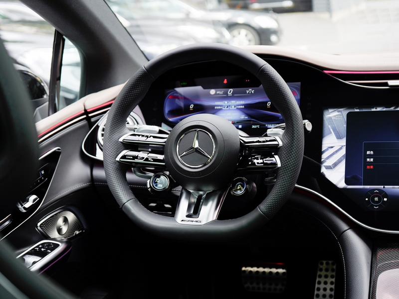 Mercedes-Benz EQE AMG, 2024 — фото 10 из 12