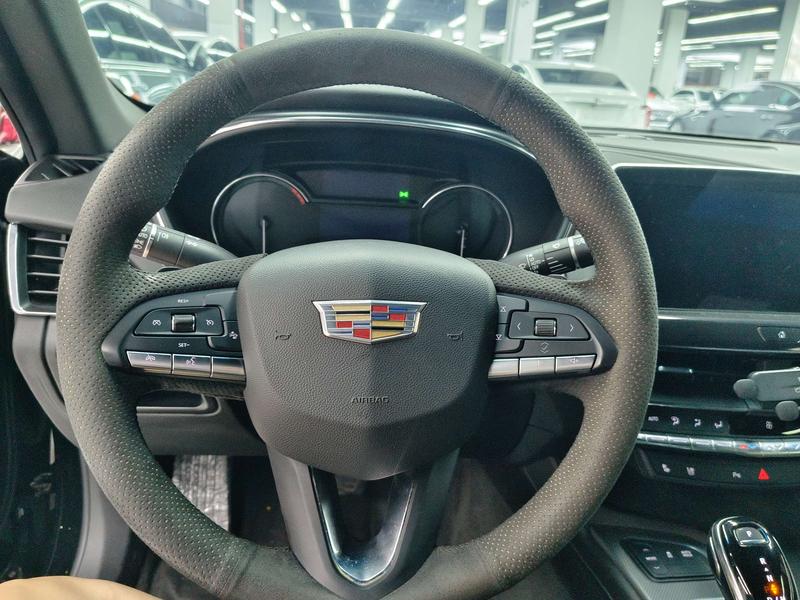 Cadillac CT5, 2022 — фото 8 из 12