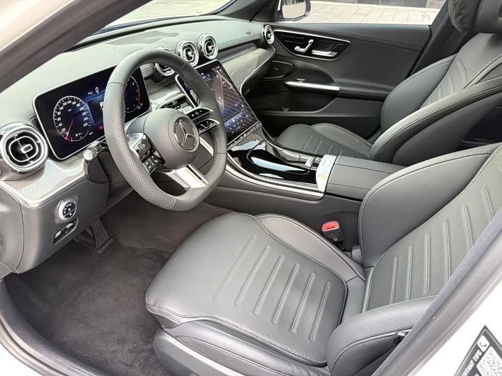 Mercedes-Benz C-Class, 2023 — фото 4 из 7