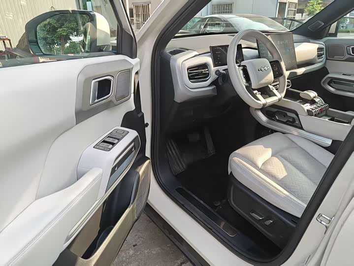 BYD FangChengBao Titanium 3 (Tai 3), 2025 — фото 9 из 9