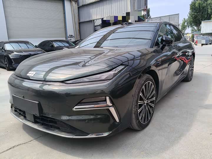 Geely Galaxy Starshine 8 EM-i, 2025 — фото 3 из 9