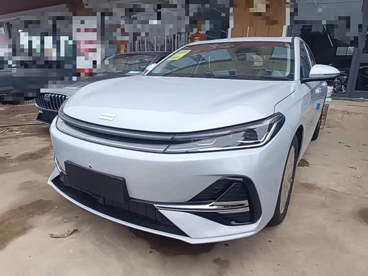 Geely Galaxy A7, 2026 — фото 2 из 9