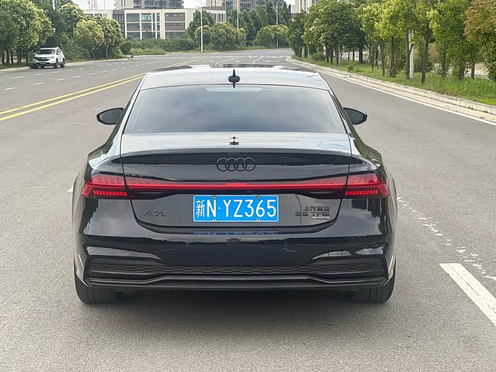 Audi A7L, 2024 — фото 5 из 9