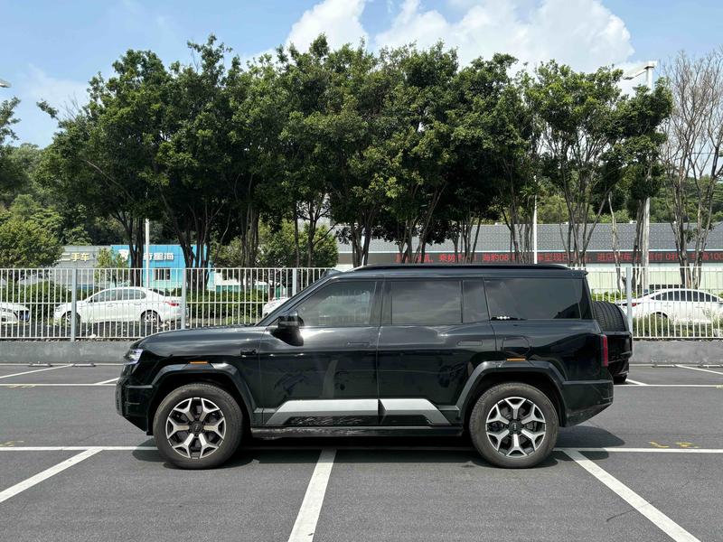 BYD FangChengBao Leopard 8, 2024 — фото 4 из 12