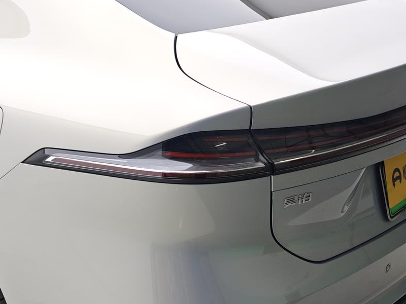 GAC Hyptec A8, 2025 — фото 10 из 12