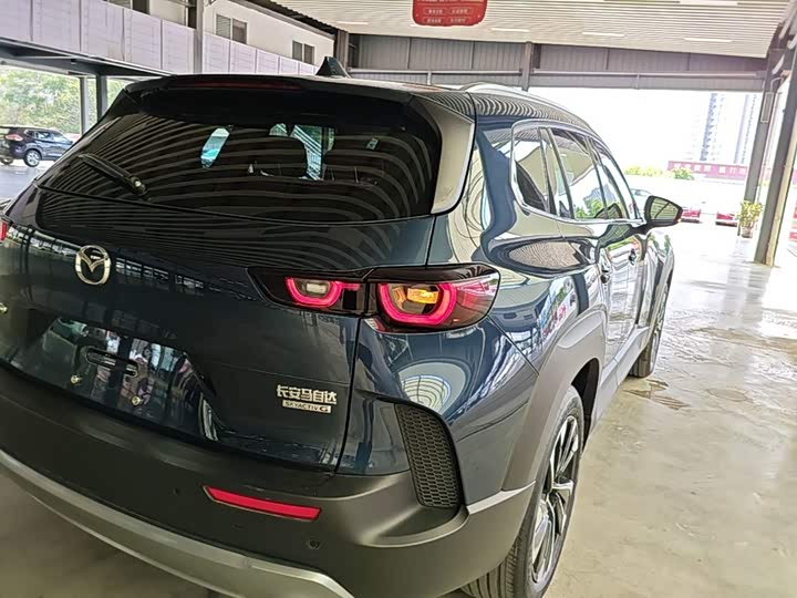 Mazda CX-50, 2024 — фото 8 из 9
