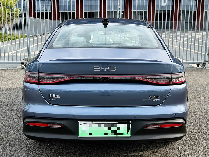 BYD Seal 05 DM-i Hybrid, 2025 — фото 4 из 9
