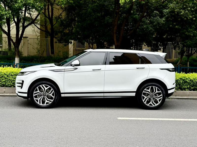 Land Rover Range Rover Evoque L, 2022 — фото 3 из 9