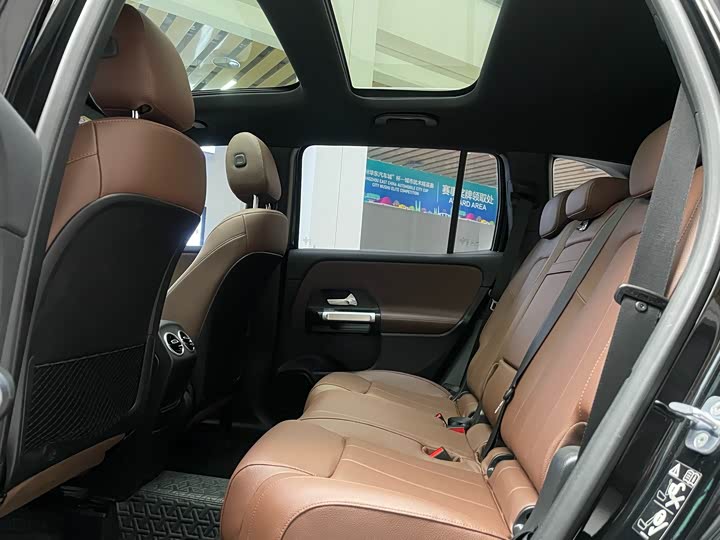 Mercedes-Benz GLB-Class, 2023 — фото 6 из 9