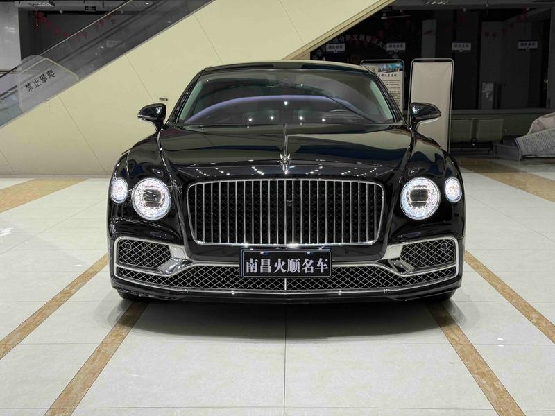 Bentley Flying Spur, 2022 — фото 2 из 12