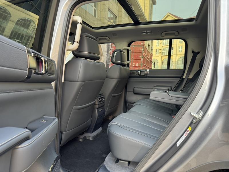 BYD FangChengBao Leopard 5, 2024 — фото 10 из 12