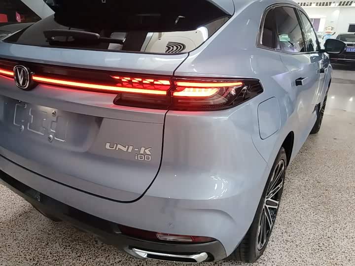 Changan UNI-K Hybrid, 2022 — фото 8 из 9