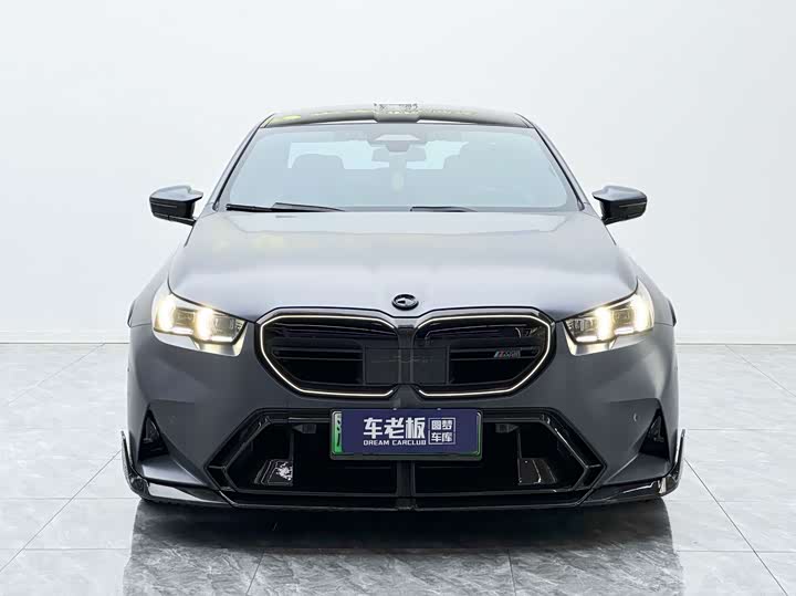 BMW M5 Hybrid, 2024 — фото 2 из 9