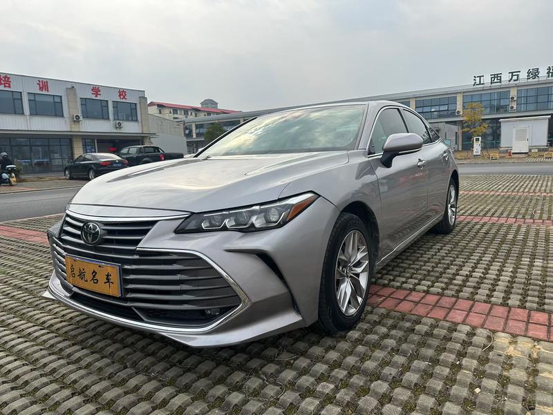 Toyota Avalon, 2022 — купить в Перми под ключ