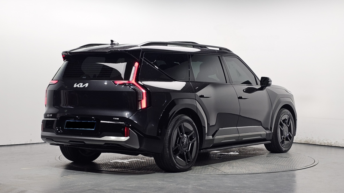 Kia EV9, 2023 — фото 2 из 12