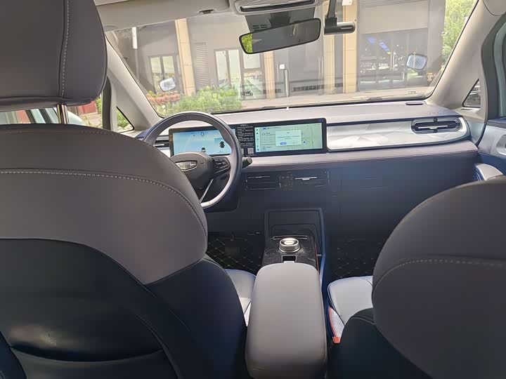 Geely Geometry E Firefly, 2022 — фото 8 из 9