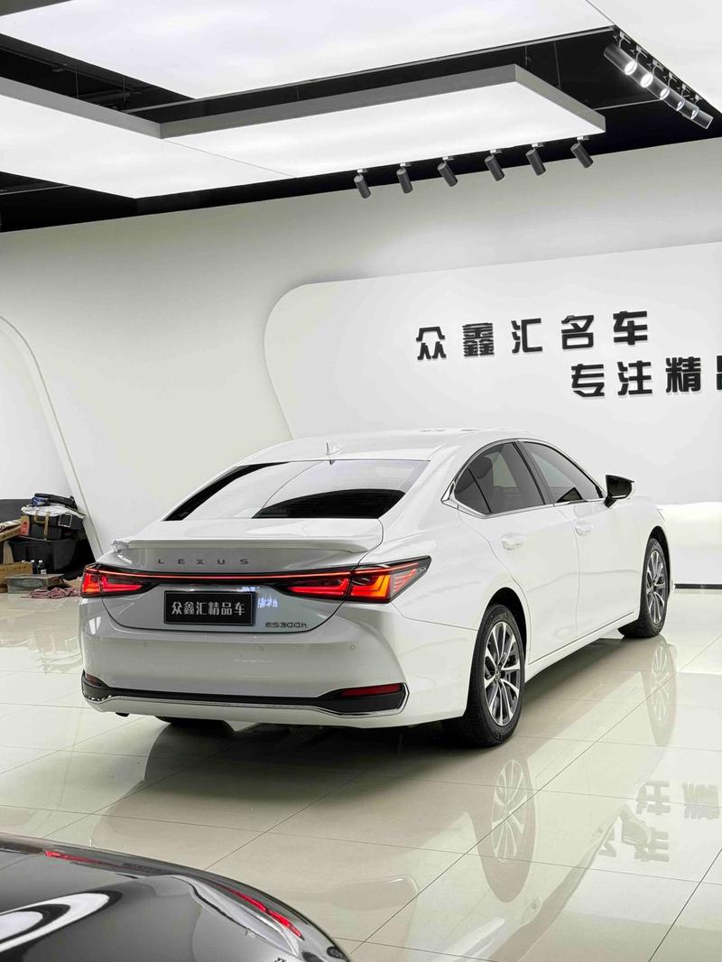 Lexus ES, 2025 — фото 6 из 12