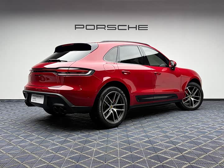 Porsche Macan, 2022 — фото 2 из 9