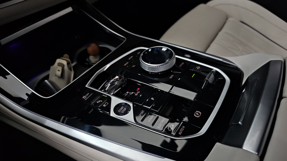 BMW X5, 2024 — фото 9 из 12