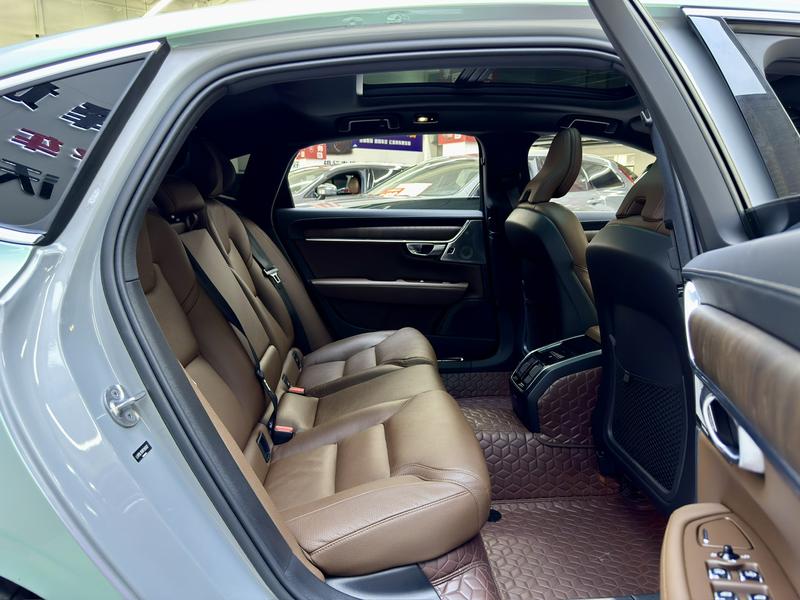 Volvo S90, 2023 — фото 10 из 12