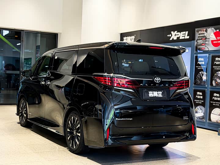 Toyota Alphard, 2025 — фото 5 из 9