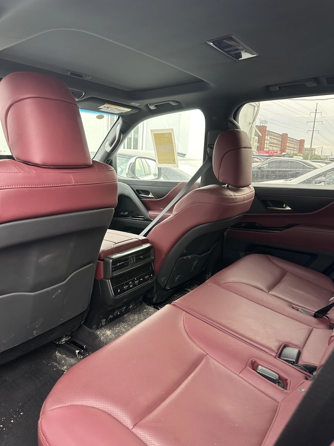 Lexus LX, 2023 — фото 4 из 5