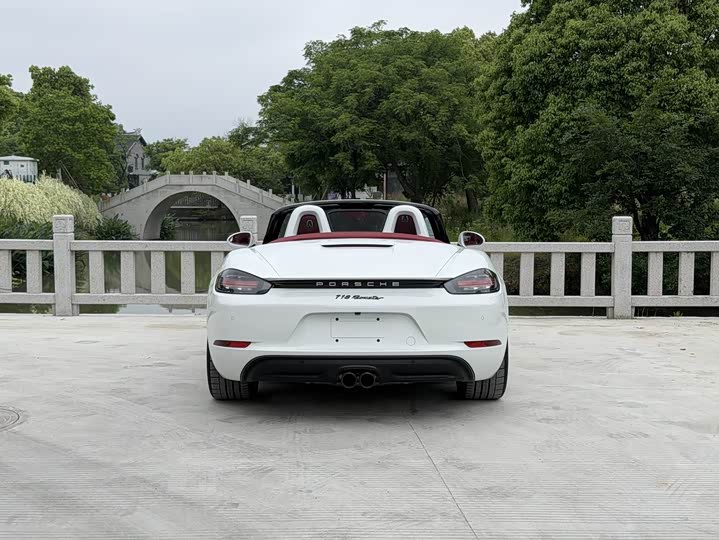 Porsche 718, 2024 — фото 7 из 9