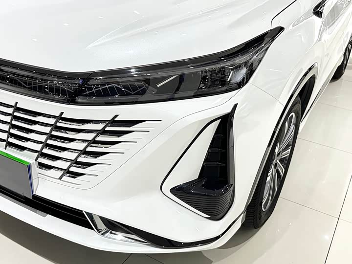 Changan CS75 Plus, 2023 — фото 3 из 9