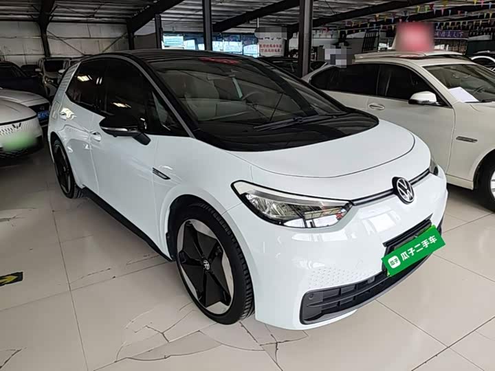 Volkswagen ID.3, 2023 — фото 4 из 9