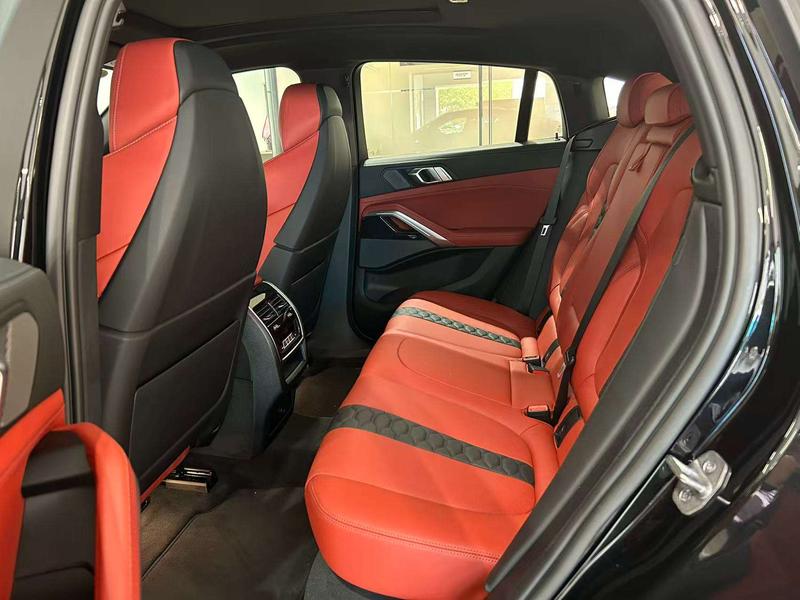 BMW X6 M, 2025 — фото 10 из 11