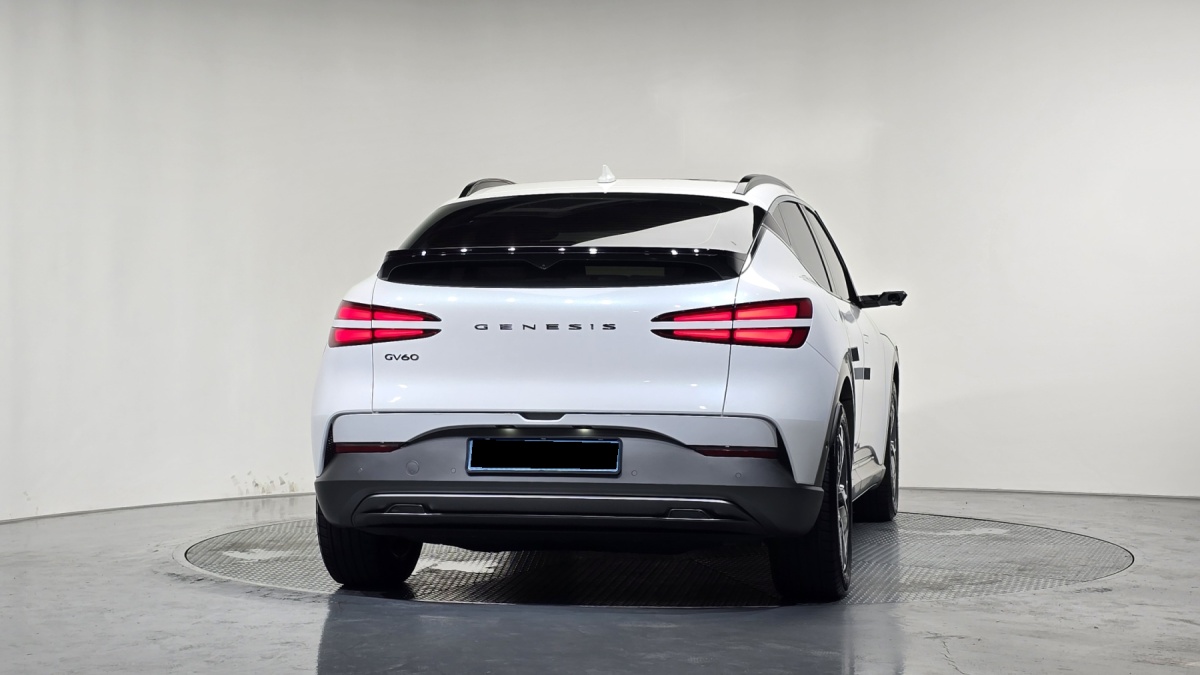 Genesis GV60, 2022 — фото 4 из 12