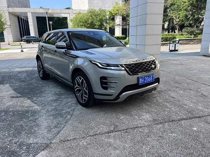 Land Rover Range Rover Evoque L Hybrid, 2022 — фото 3 из 9