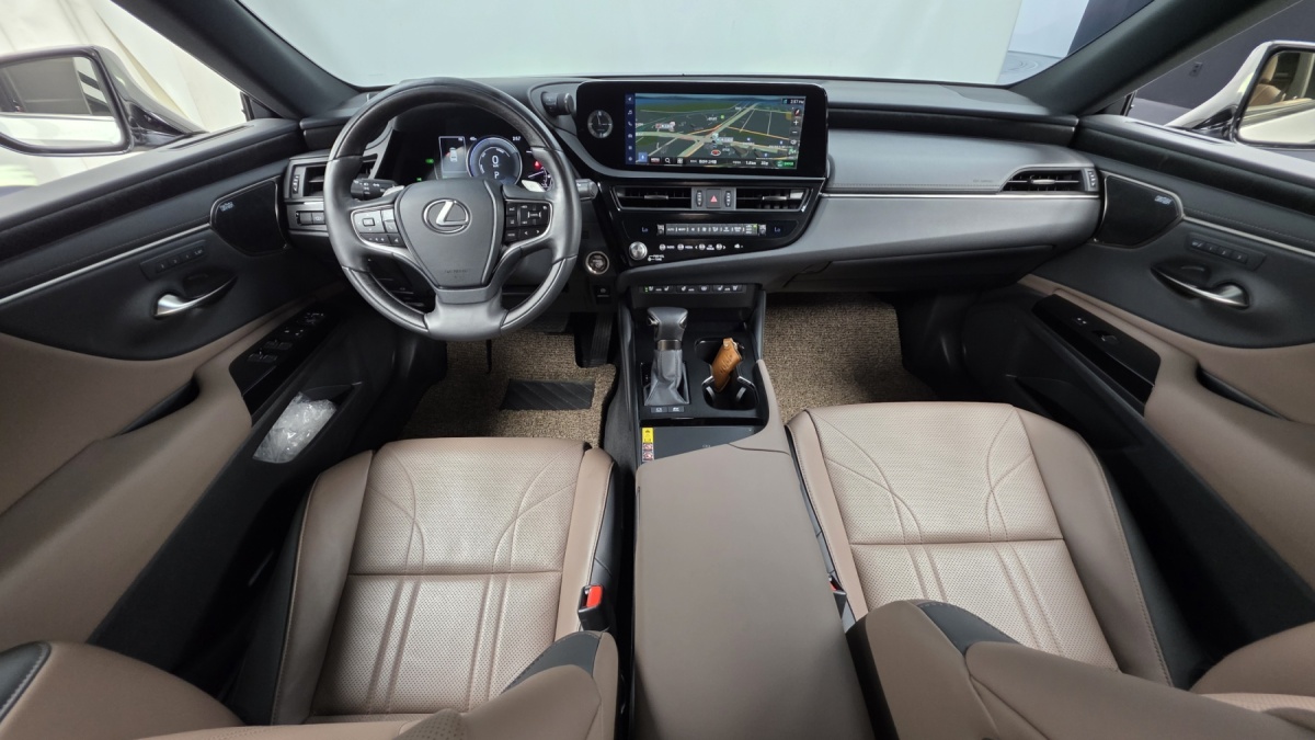 Lexus ES, 2023 — фото 7 из 12
